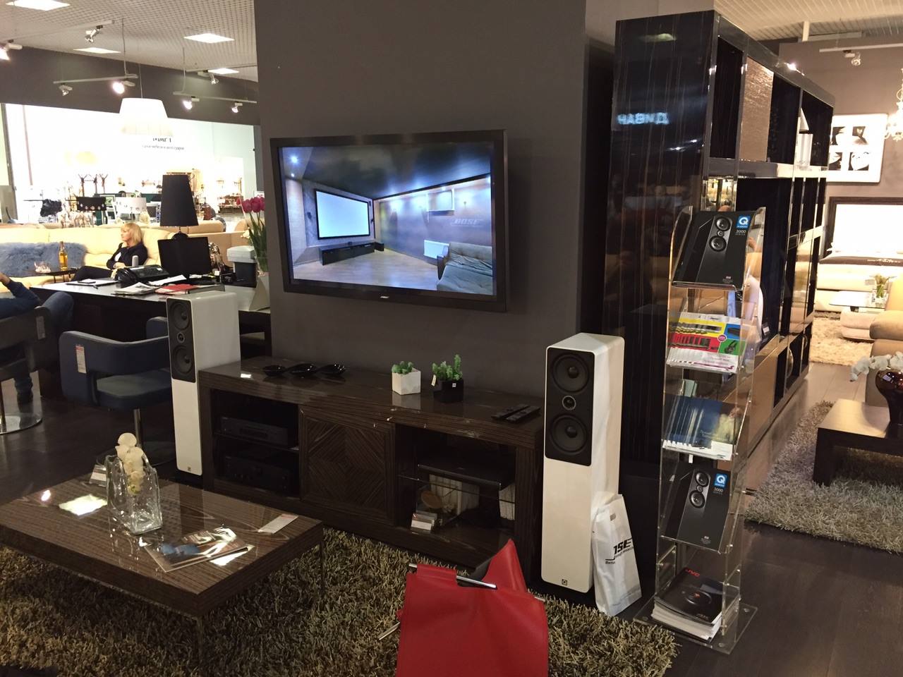 Q Acoustics 2050i Q Acoustics 2050i