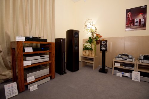 ASW Ambitus, ASW Chelys, ASW Cantius 404,  T+A  R, Isol-8 SubStation 3, Isol-8 PowerStation Twin chanel, T+A  D 10 MK II, T+A V 10 MK II